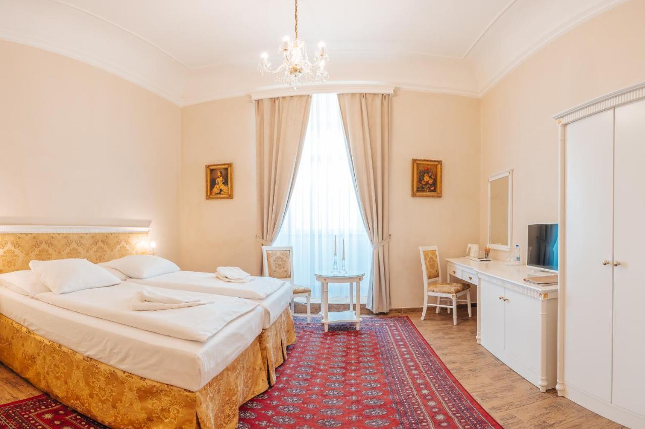 Zamek Hradek U Susice Hotell Exteriör bild
