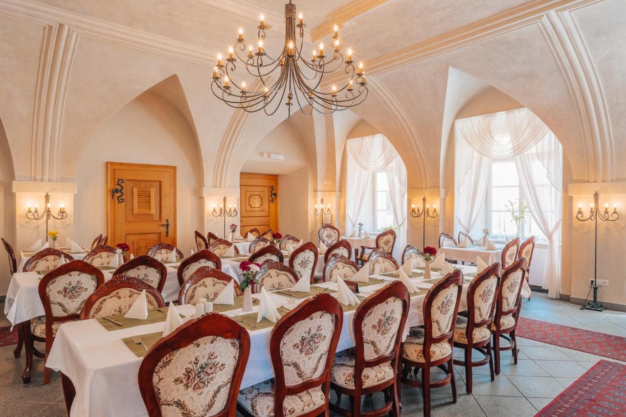 Zamek Hradek U Susice Hotell Exteriör bild