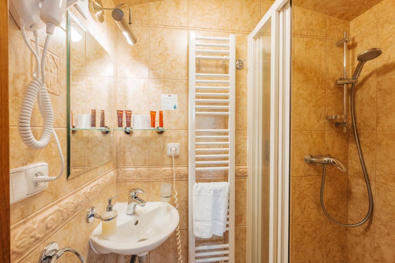 Zamek Hradek U Susice Hotell Exteriör bild