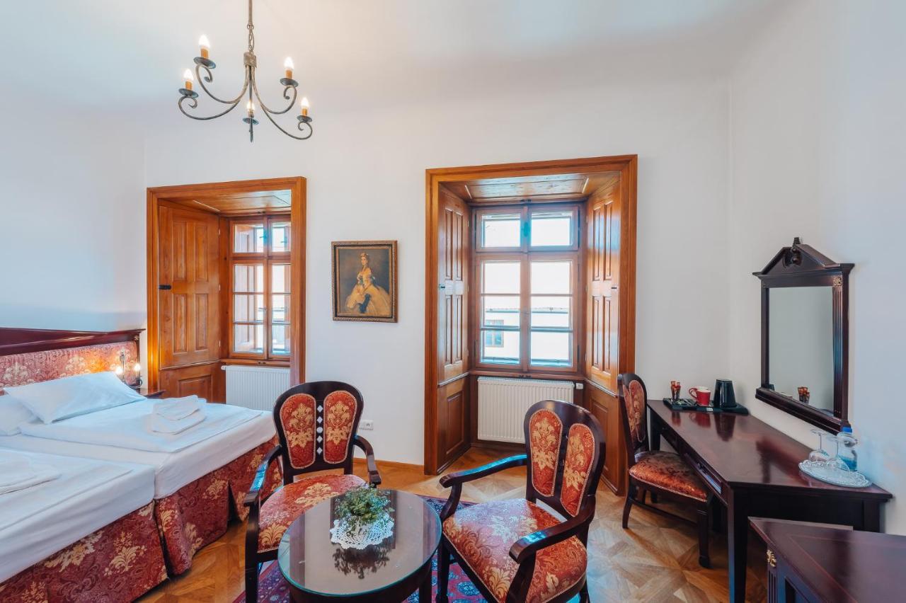 Zamek Hradek U Susice Hotell Exteriör bild